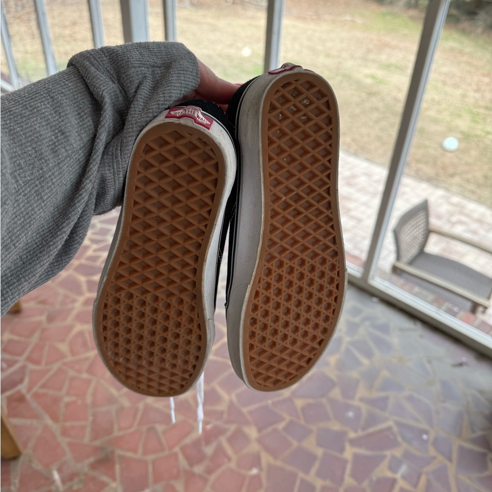 Vans Black and White Sneakers - Picture 4 of 5